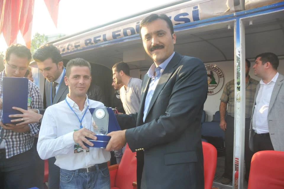 Düzce Otomobil Güzellik Yarışması — 1